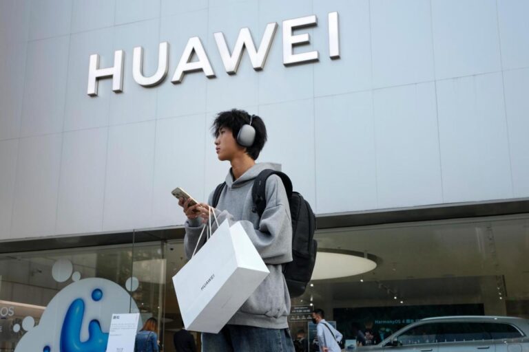 Huawei Faces U.S. Criminal Charges for Racketeering and Fraud
