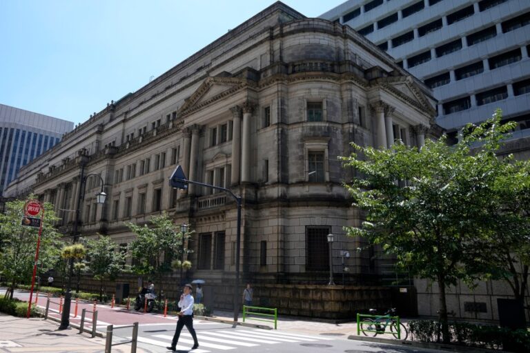 Japanese Manufacturers Show Slight Optimism Amid Tariff Concerns