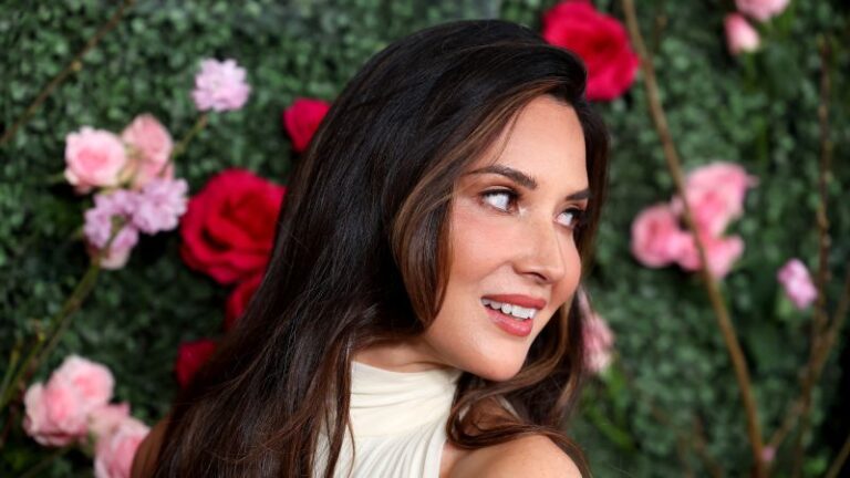 Olivia Munn Opens Up About Living with Trichotillomania